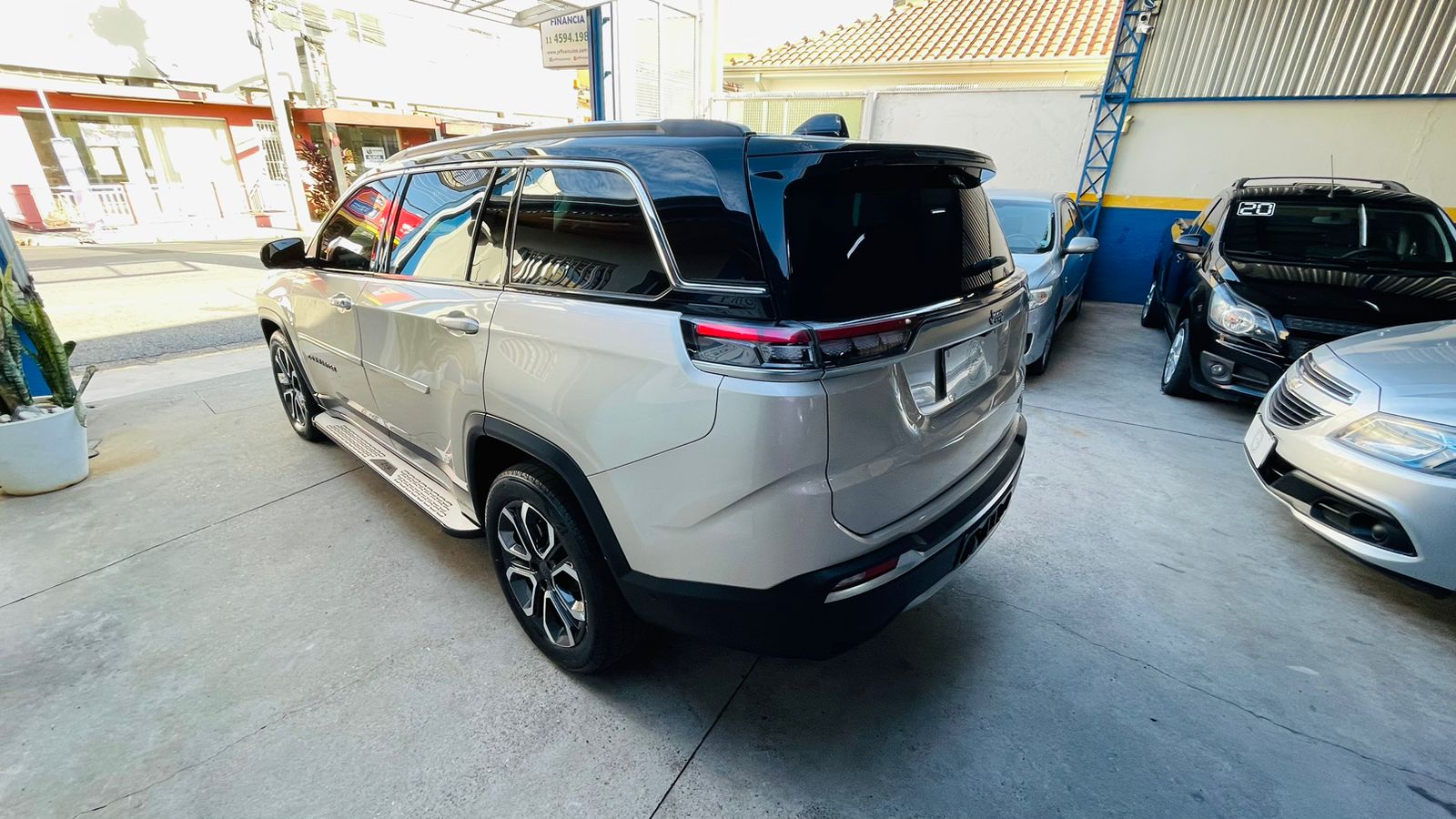 JEEP COMMANDER LIMITED 1.3 TURBO – 2022