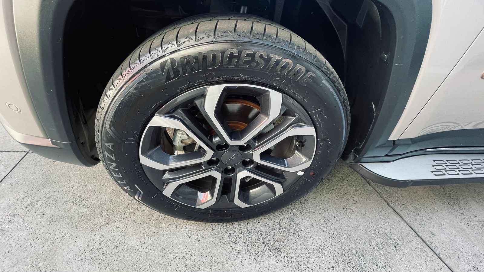 JEEP COMMANDER LIMITED 1.3 TURBO – 2022