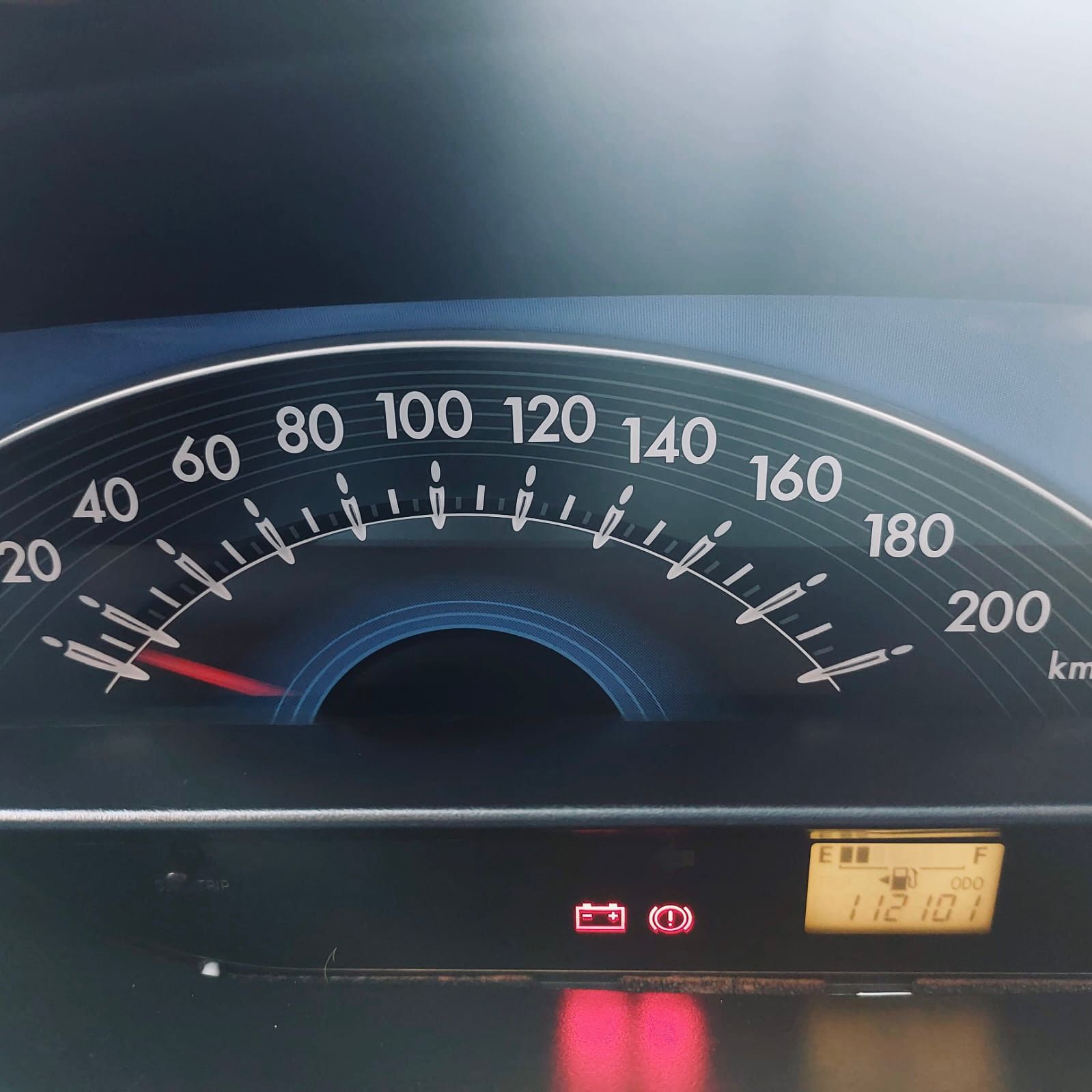 ETIOS HATCH X 1.3 MANUAL – 2014