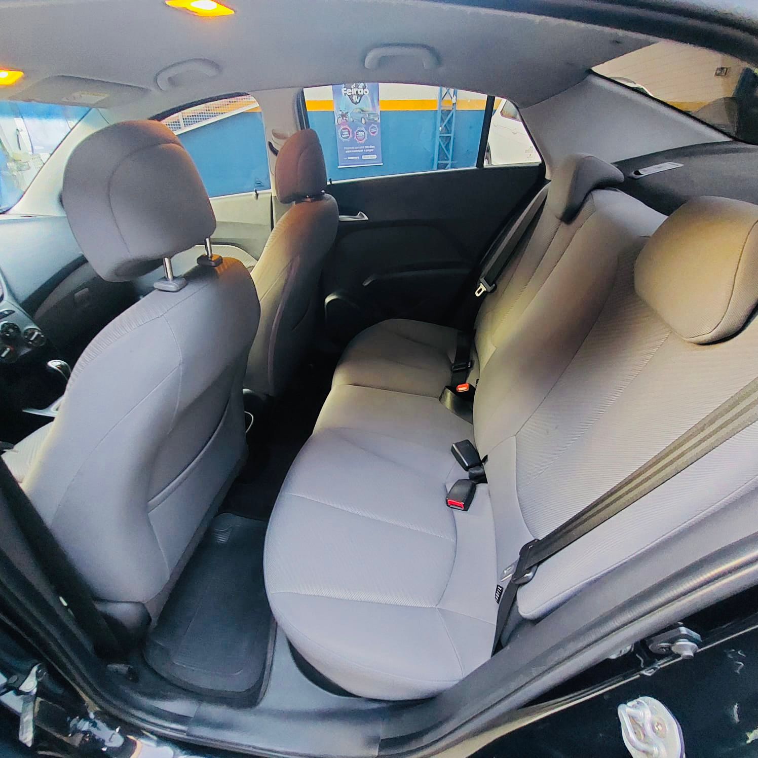 HYUNDAI HB20 SEDAN PREMIUM 1.6 – 2014