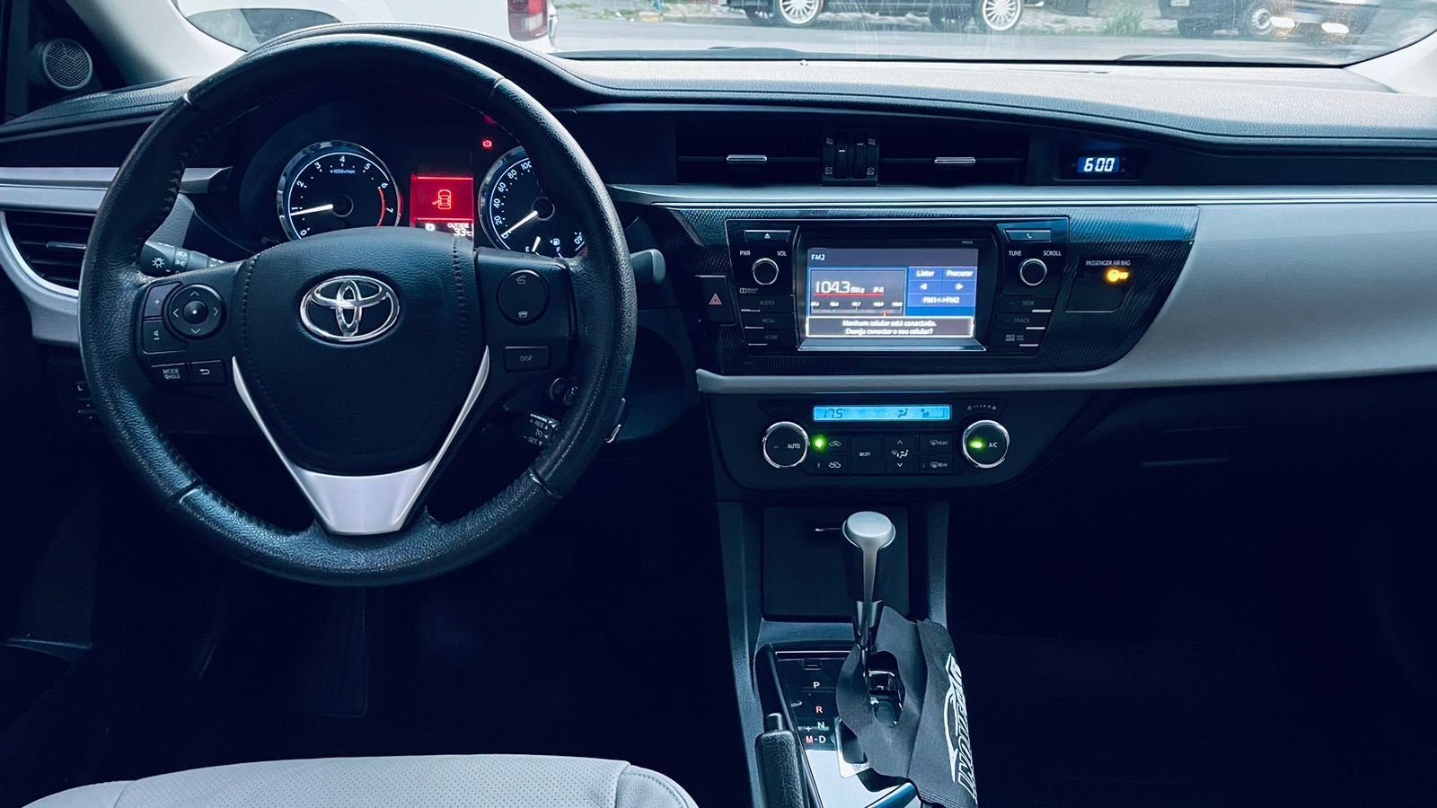 TOYOTA COROLLA XEI 2.0 – 2015