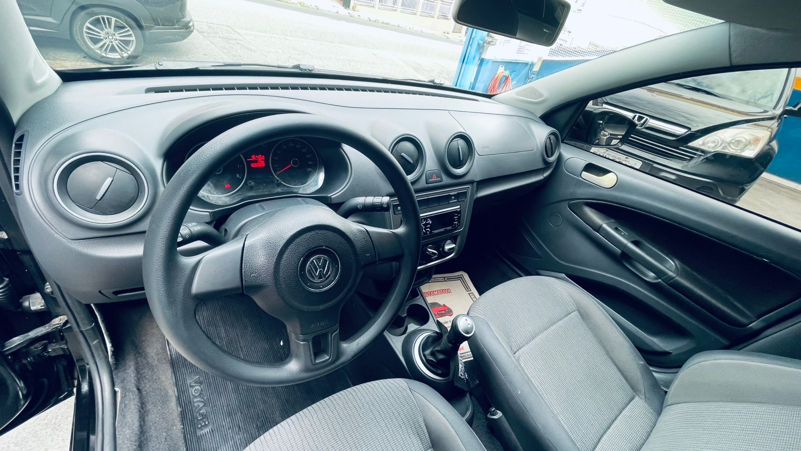 VOLKSWAGEN VOYAGE TREND 1.0 – 2014