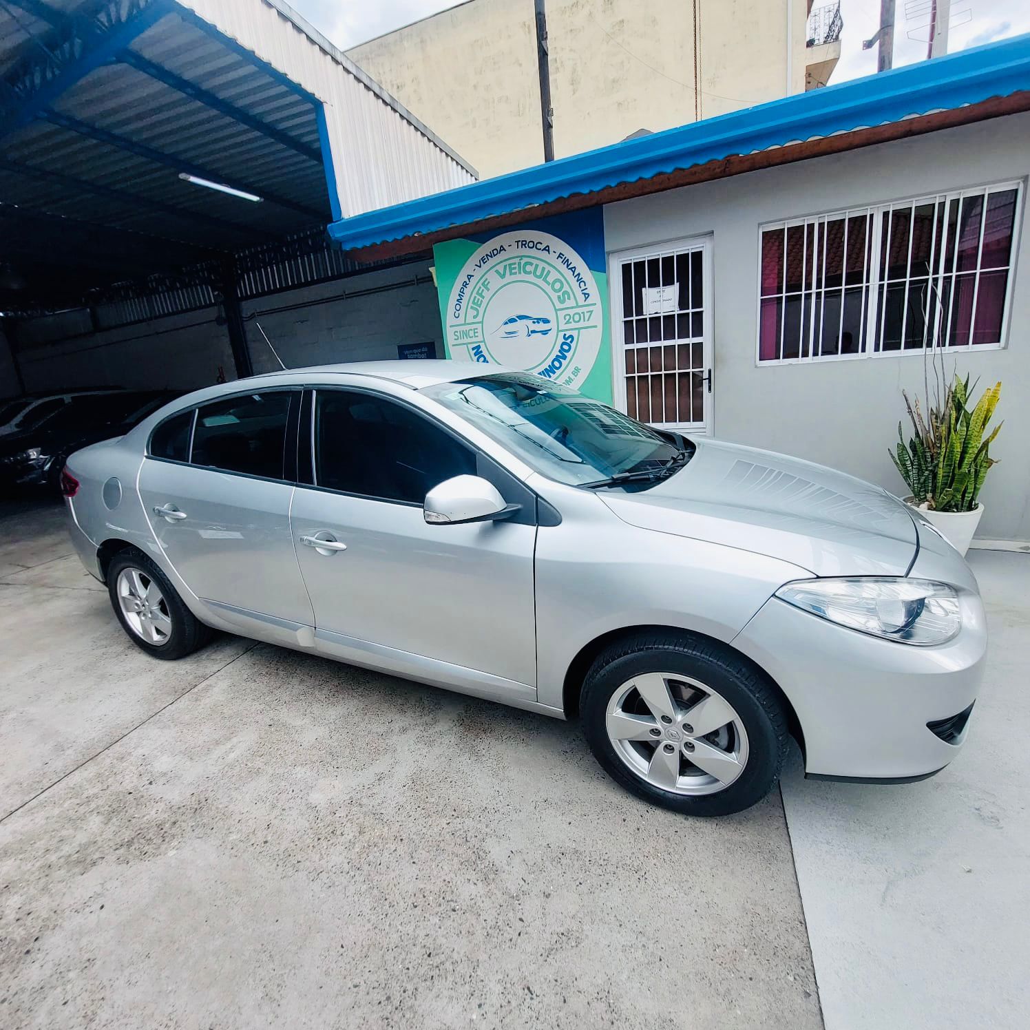 RENAULT FLUENCE 2.0 – 2014