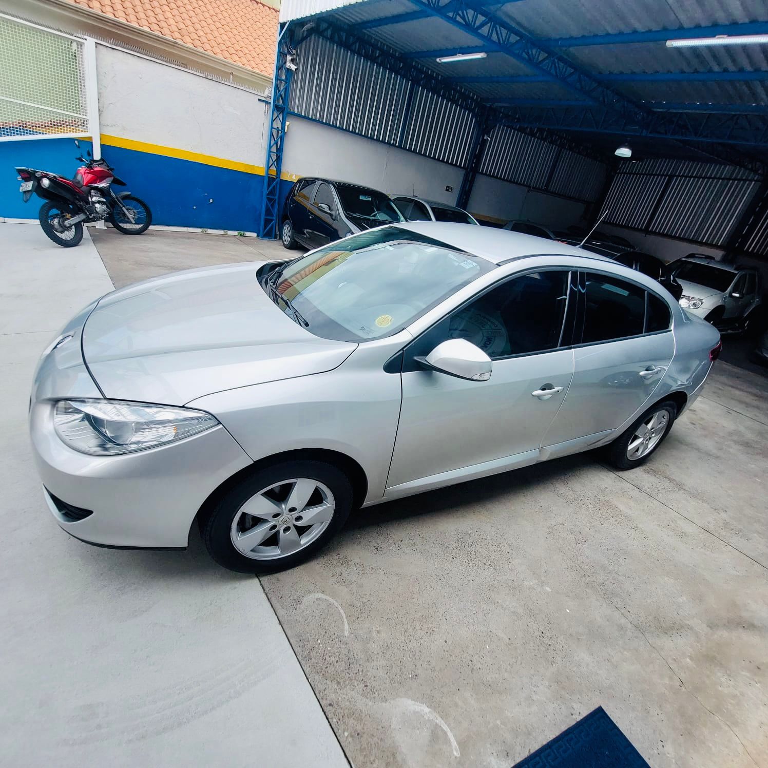 RENAULT FLUENCE 2.0 – 2014