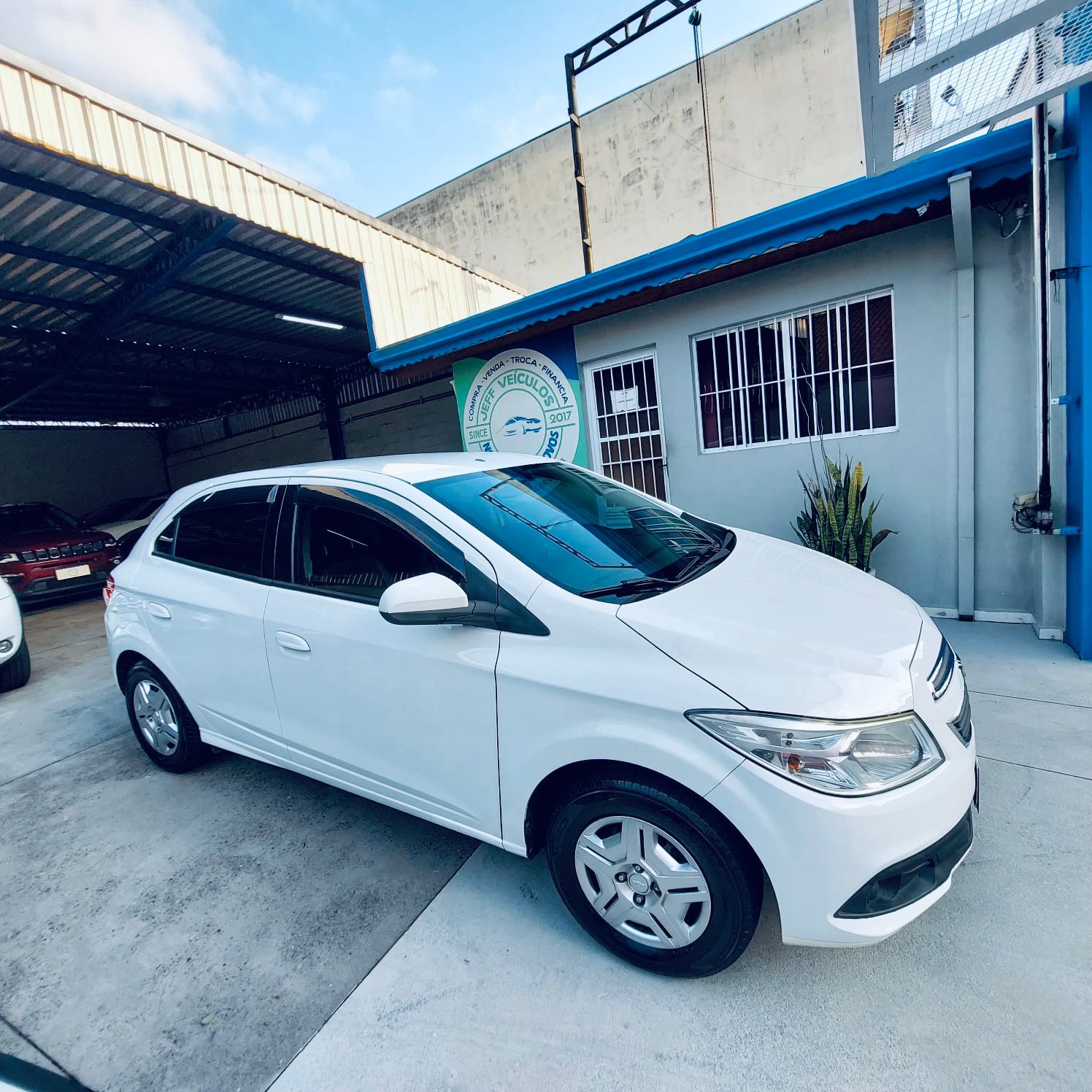 CHEVROLET ONIX LT 1.0 – MANUAL – 2014