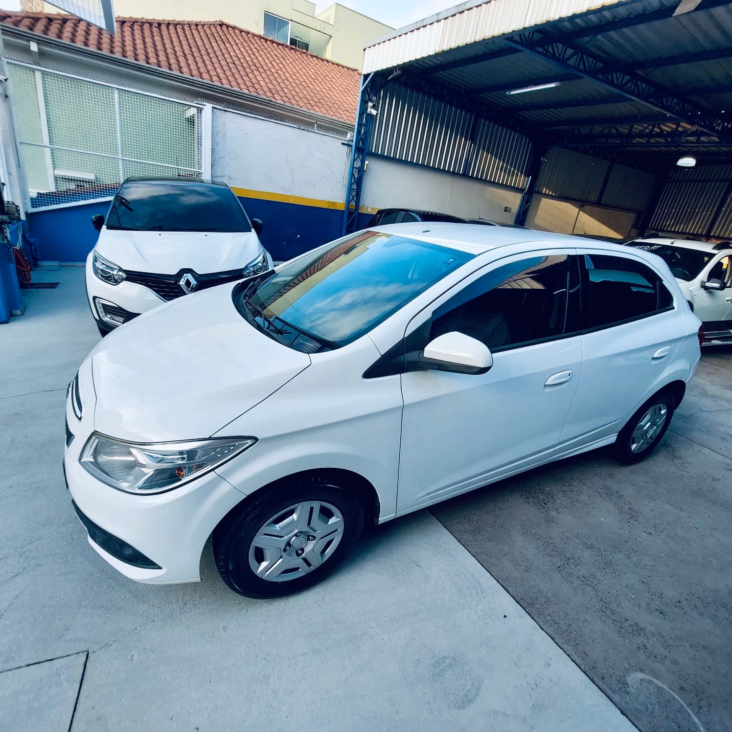 CHEVROLET ONIX LT 1.0 – MANUAL – 2014